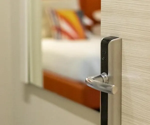 五渔村盖特威旅馆 4*