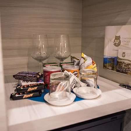 Guest house Cinque Terre Gateway 4*