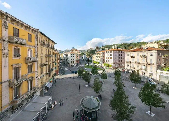 Konukevi Cinque Terre Gateway 4*